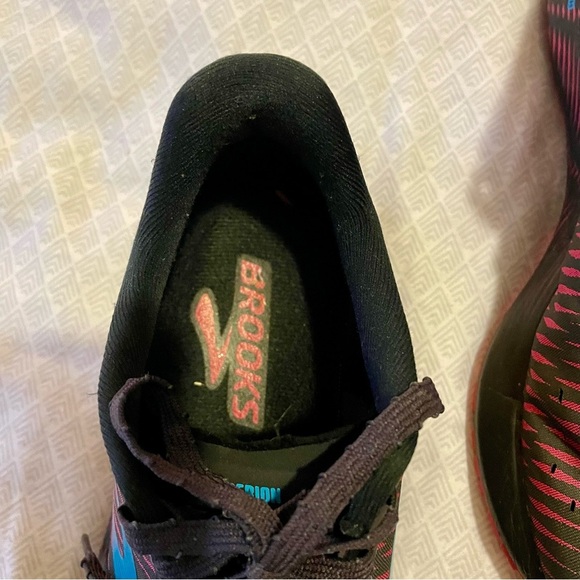 Brooks Hyperion Tempo Road Runners size 7.5 - Picture 2 of 9